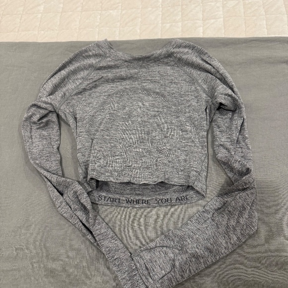 Lululemon Swiftly Tech Cropped Long-Sleeve Shirt 2.0 Slate / White - Picture 2 of 4